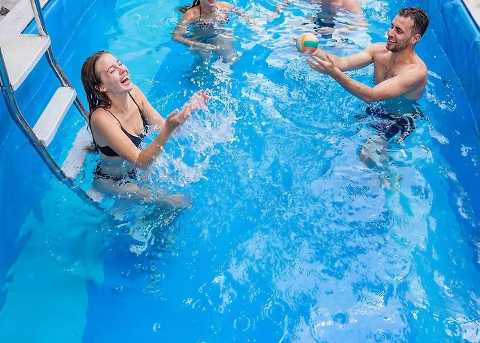 Group & Pool Old Town Hotel Bangkok